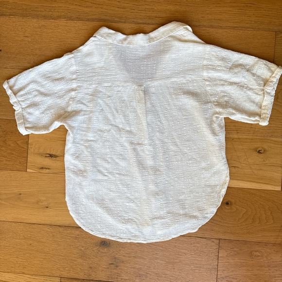 White Linen Button-Up Shirt - Picture 4 of 7